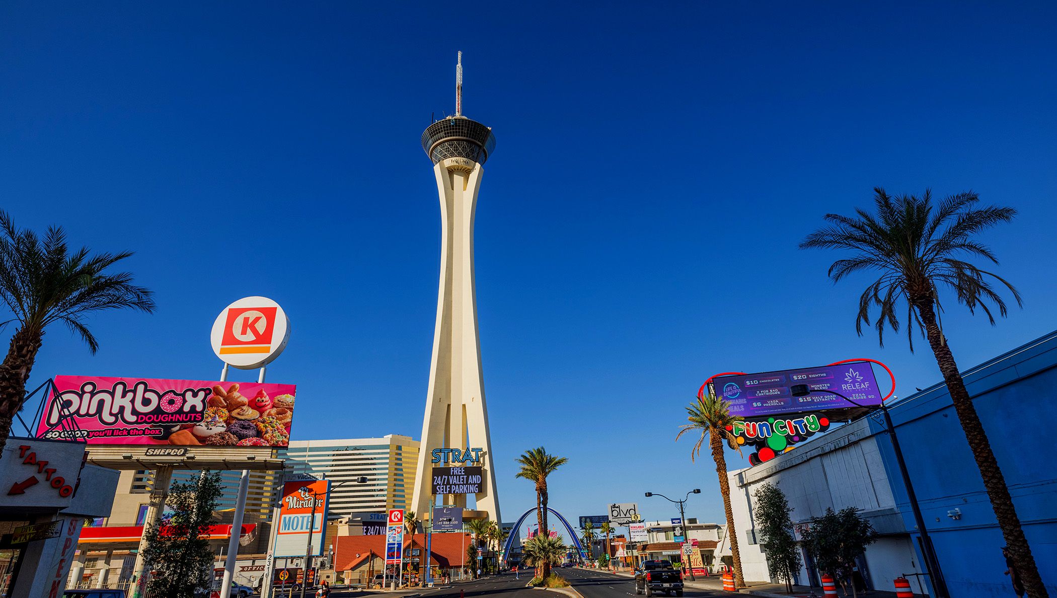 Spektakuläre Aussichten und Nervenkitzel auf dem Stratosphere Tower ...