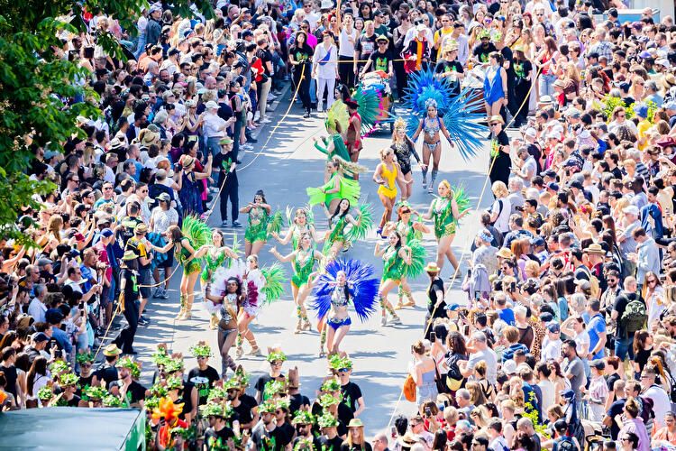 La parade du Festival des Cultures de Berlin, Allemagne © dpa/Berlin.de