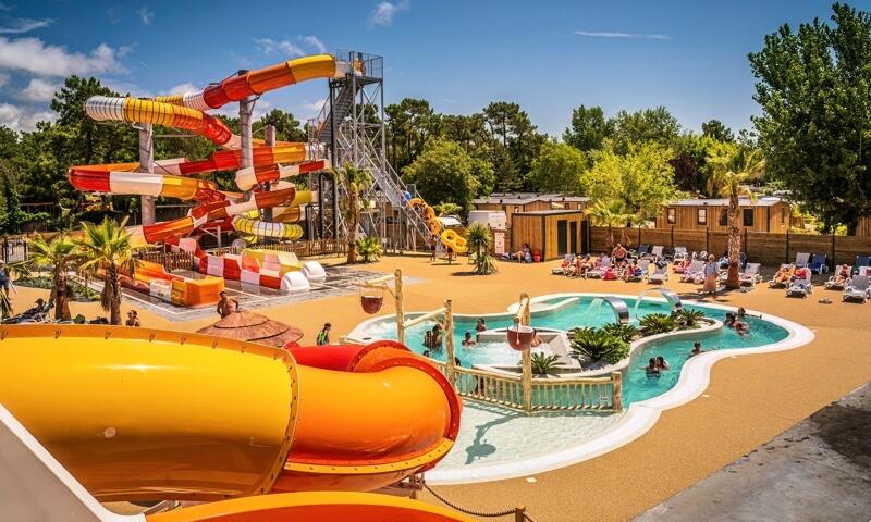 Camping Riez à la Vie 
