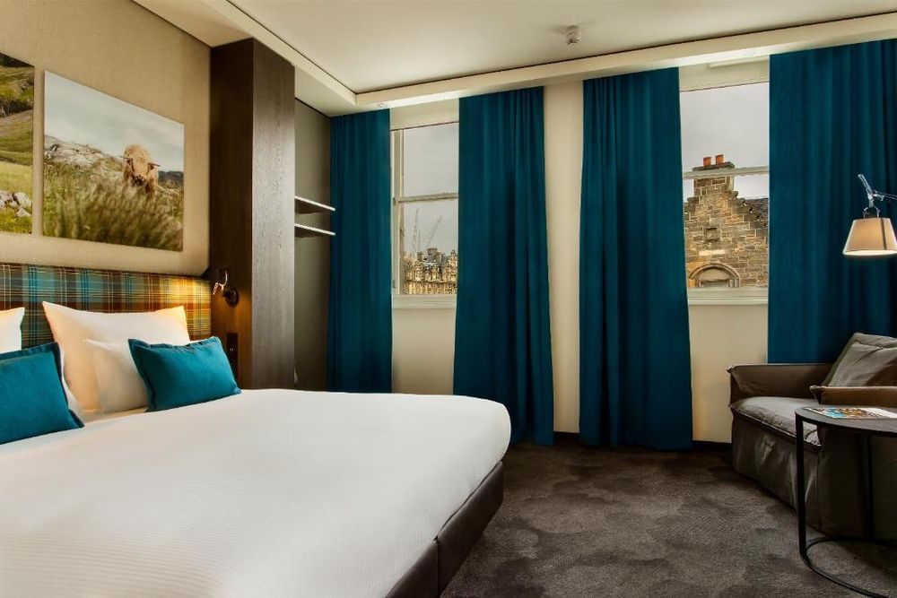 Motel One Edinburgh-Royal 3*