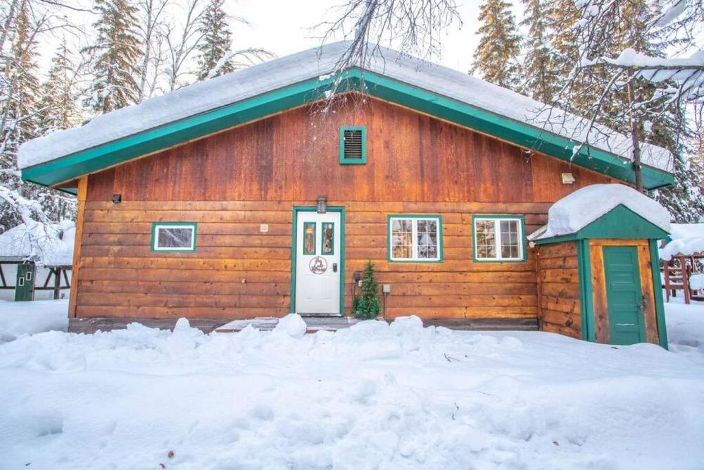 The Cub Cottage in North Pole AK