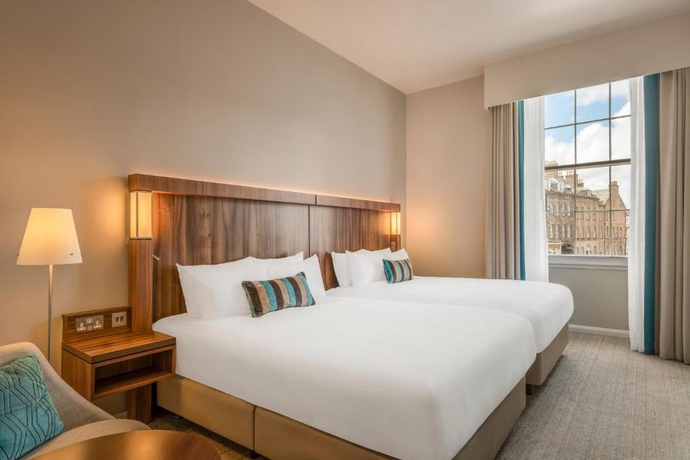 Courtyard by Marriott Edinburgh 4*