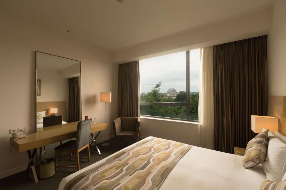 Park Plaza Cardiff 4*