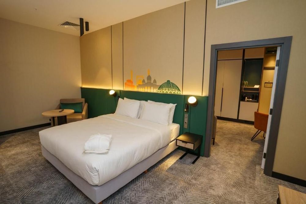 Holiday Inn Tashkent City 4*