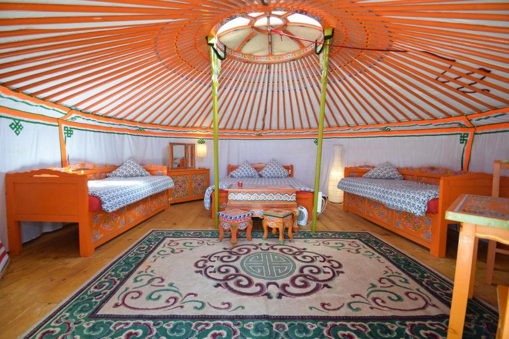 Nomad Lodge Yurt