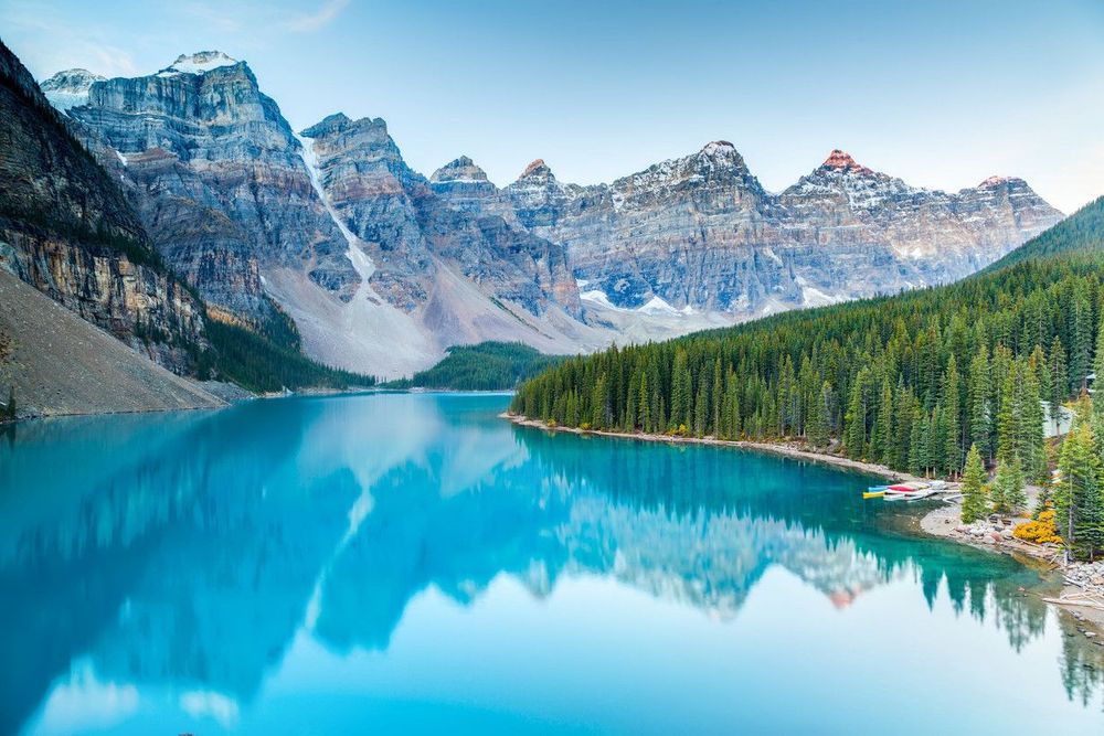 Ces 5 lacs font partie des plus beaux de la planète (ils valent le détour en été comme en hiver !)
