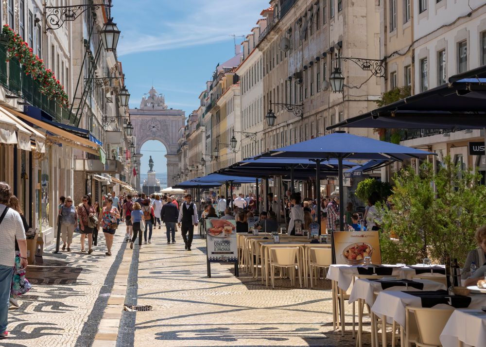 Scoprire il cuore di Lisbona: visitare i quartieri Baixa, Chiado e Bairro Alto