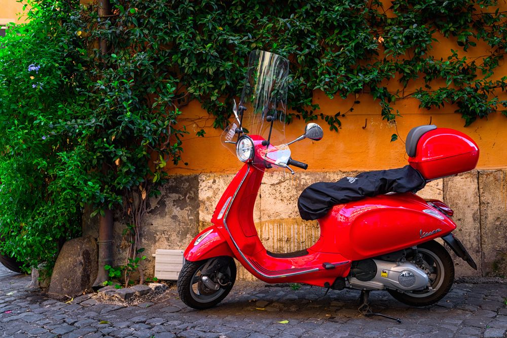 Guided Vespa tour of Rome