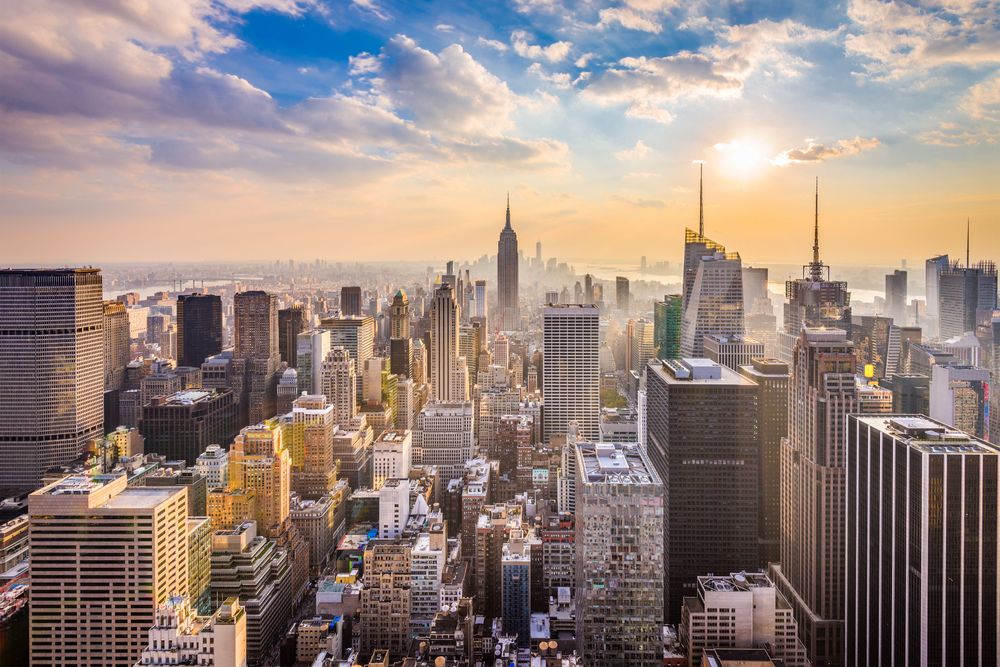 New York di notte - panorama della città americana dalla vista aerea