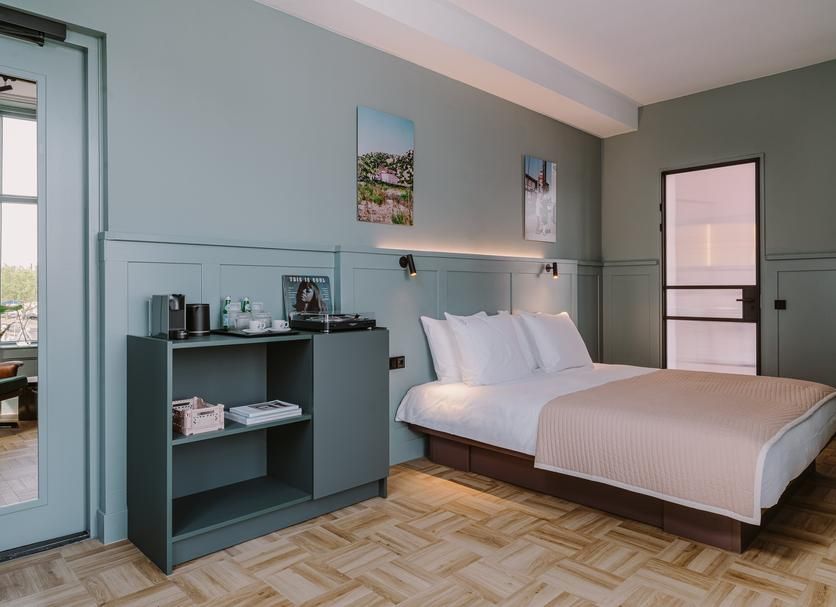 Supernova Hotel 4*