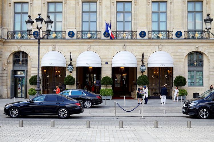L'entrée du Ritz Paris, sur la place Vendôme.