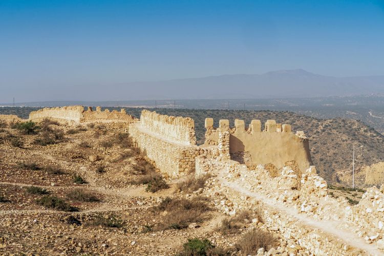Les ruines des remparts de la vieille ville d'Agadir détruites par le tremblement de terre