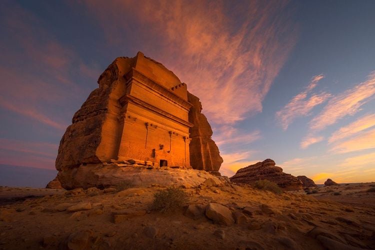 Le tombeau de Lihyan, à Hégra, au lever du soleil