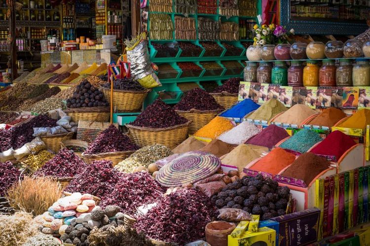 Bazar aux épices traditionnelles 