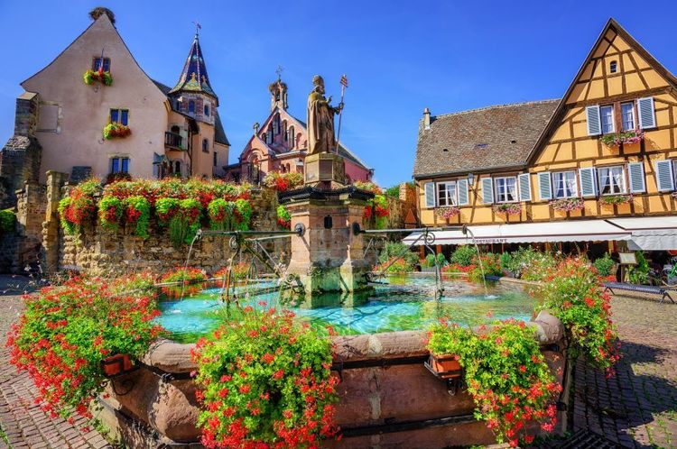 Eguisheim et sa fameuse fontaine
