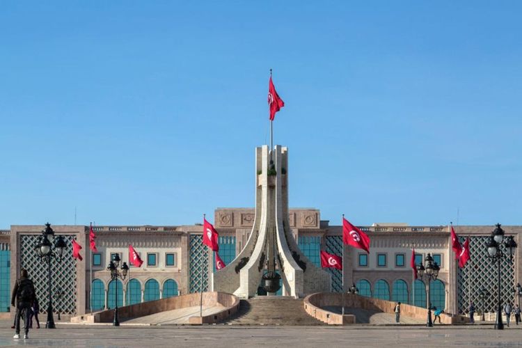 La place de la kasbah à Tunis