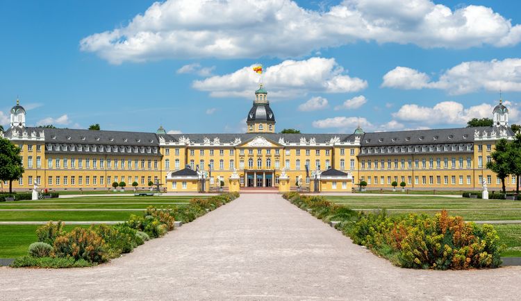 Le château de Karlsruhe et ses jardins