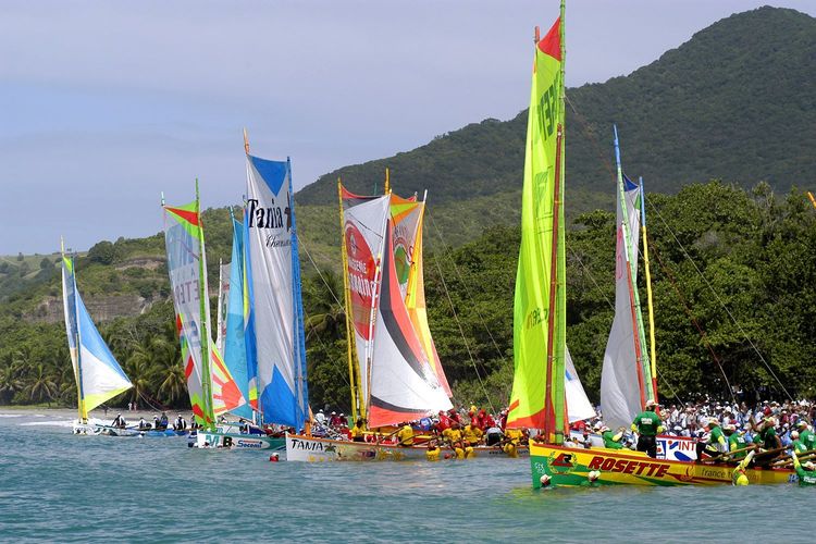 Course de yoles au départ