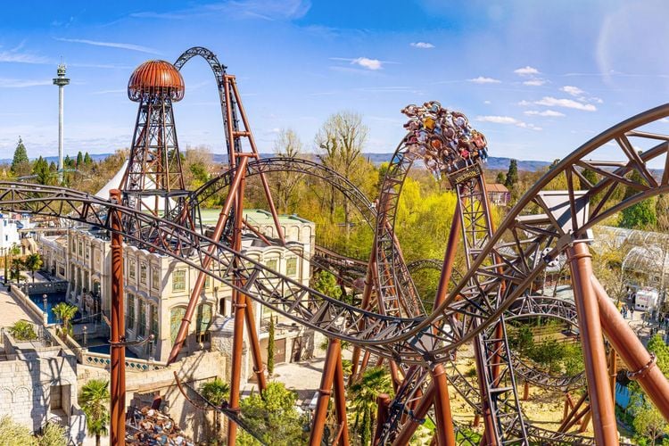 Le Voltron Coaster du quartier croate de l'Europa Park