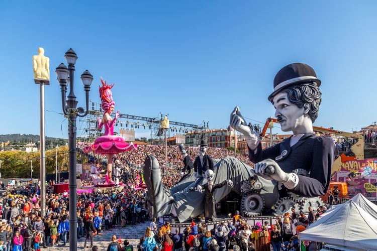 Grosse tête au défilé du carnaval de Nice