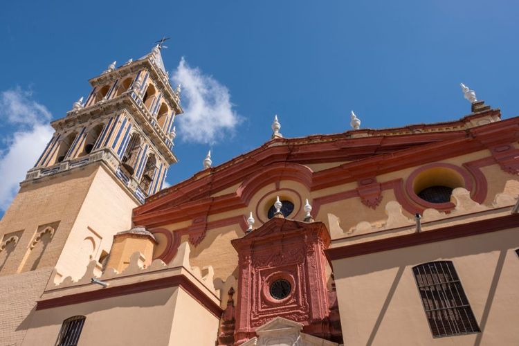 L'église Santa Ana à Séville.