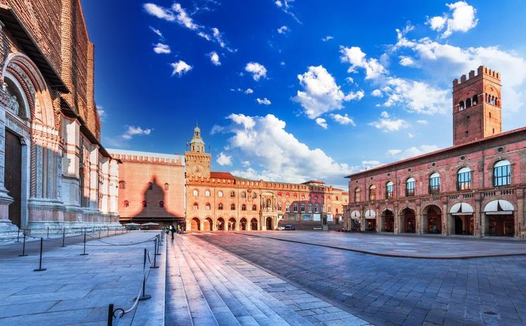 La Piazza Maggiore