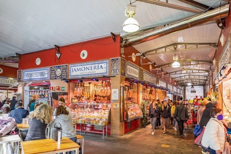 Le marché couvert de Triana.