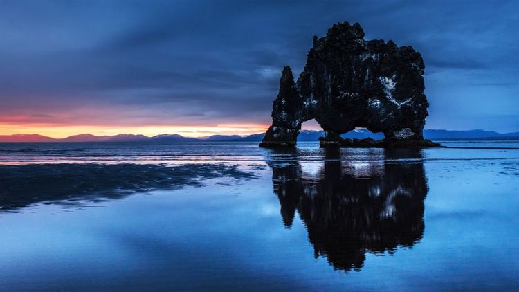 Rocher de Hvitserkur, Islande © Natala Standret-123RF