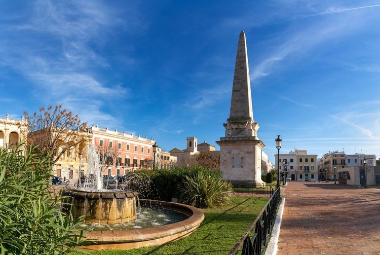 Plaça d'Es Born dans le centre historique de Ciutadella de Menorca