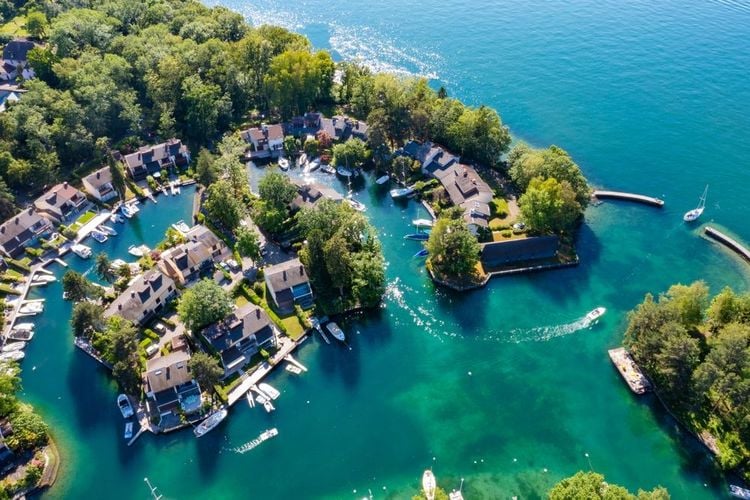 Port Ripaille entre Thonon et Evian-les-Bains