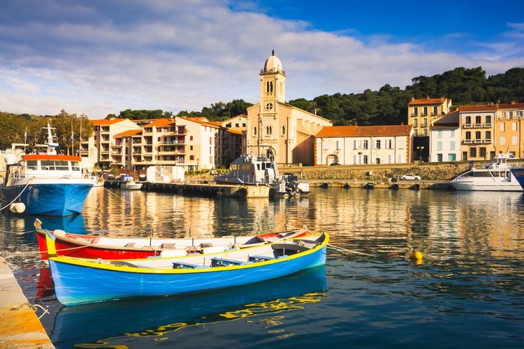 Port-Vendres, petite station balnéaire française sur la côte du Vermillion célèbre pour son port de pêche