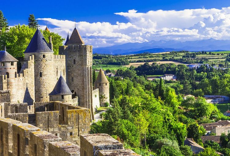 La ville-forteresse de Carcassonne et ses alentours © leoks/Shutterstock