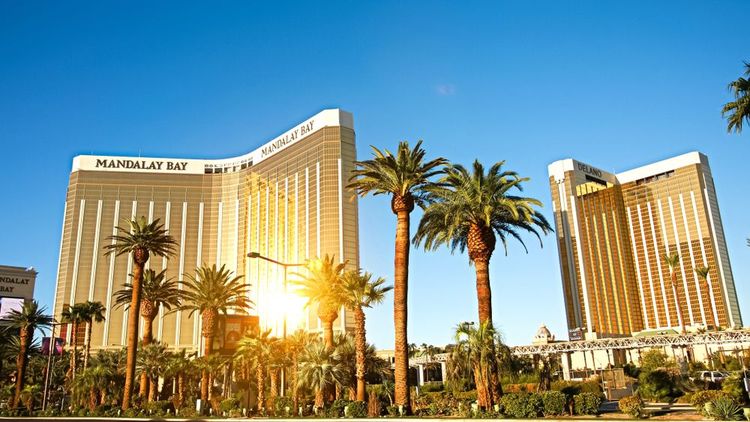 Visitare gli hotel-casinò di Las Vegas e fare il giro del mondo