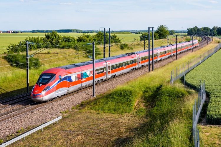 Train voyageant en Europe