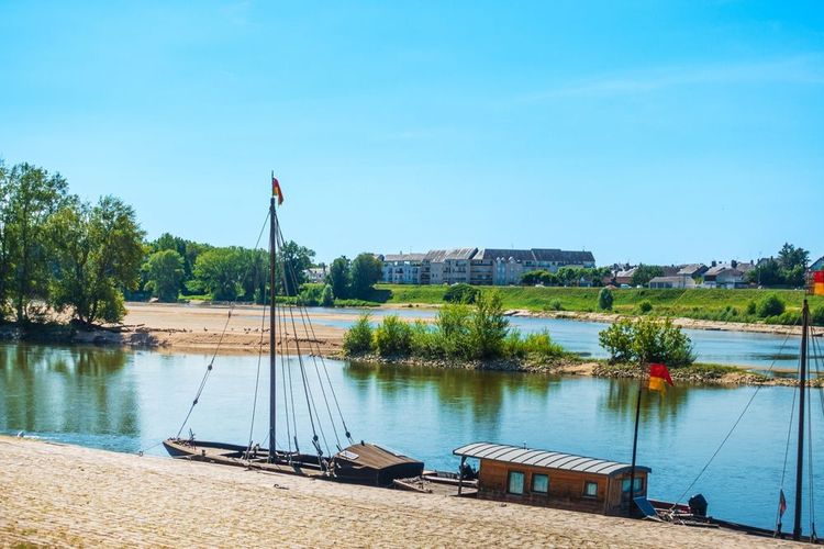 Un quai en bord de Loire à Orléans
