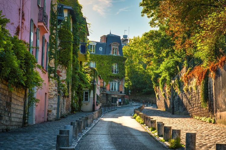 Une ruelle typique de la butte Montmartre.