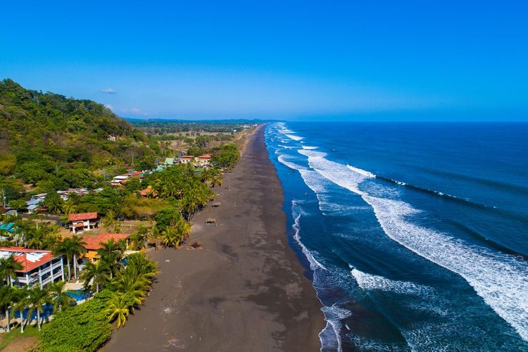 Vue aérienne de playa hermosa au Costa Rica