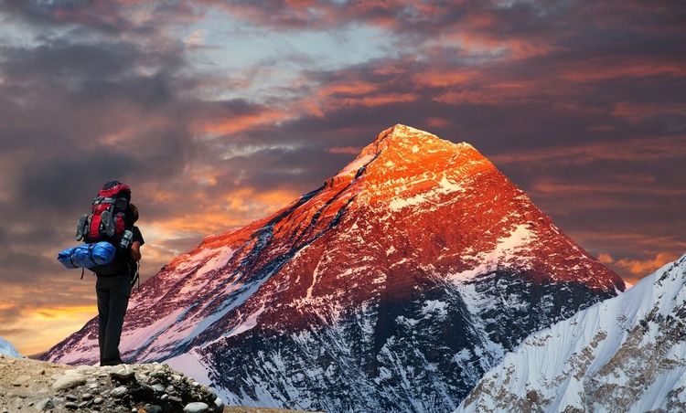 Vue sur l'Everest à la nuit tombée, Népal