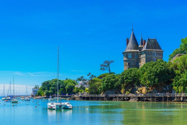 Vue sur le château de Pornic au bord de l'océan Atlantique