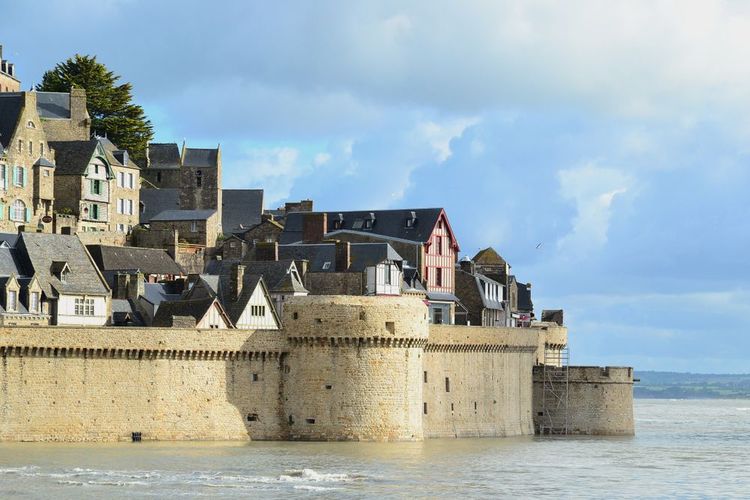 Remparts du Mont-Saint-Michel, Normandie, France