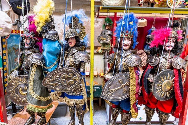 Les fameuses marionnettes médiévales de Palerme nommées "puppi"