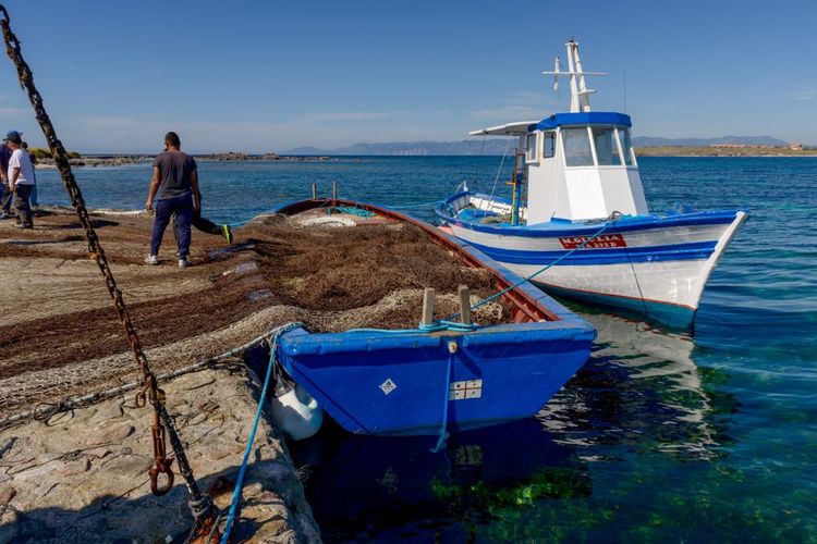 Bateau de pêche sur l'île de San Pietro, Sardaigne