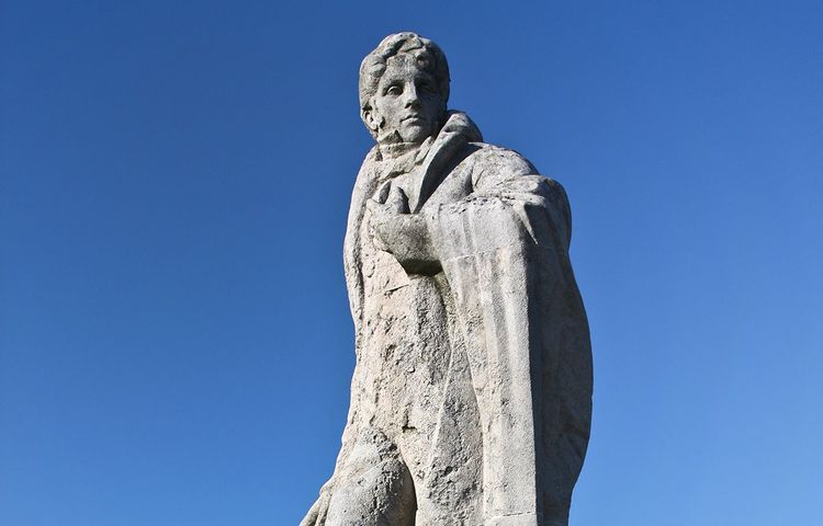 La estatua de Chateaubriand en Saint-Malo