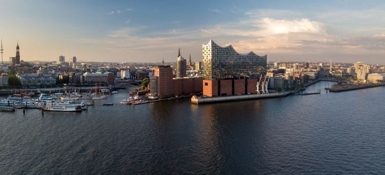 Die Landungsbrücken in Hamburg: Ein Must-See für alle Besucher