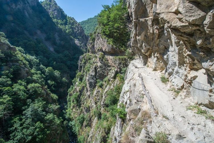 Les Gorges de la Carança, un paradis vertigineux dans les Pyrénées-Orientales