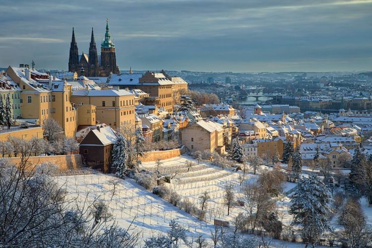 Le château de Prague en hiver 