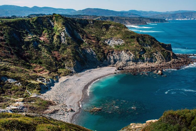 Meñakoz : plus intéressant pour son spot de golf que pour sa plage
