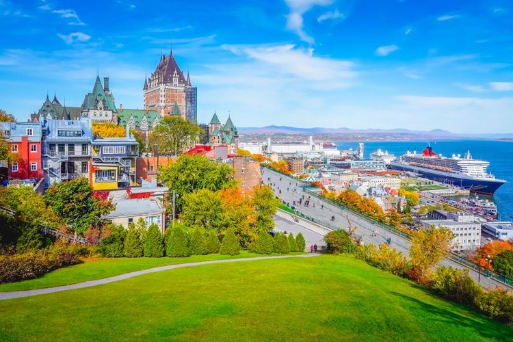 Vue aérienne du Vieux-Québec