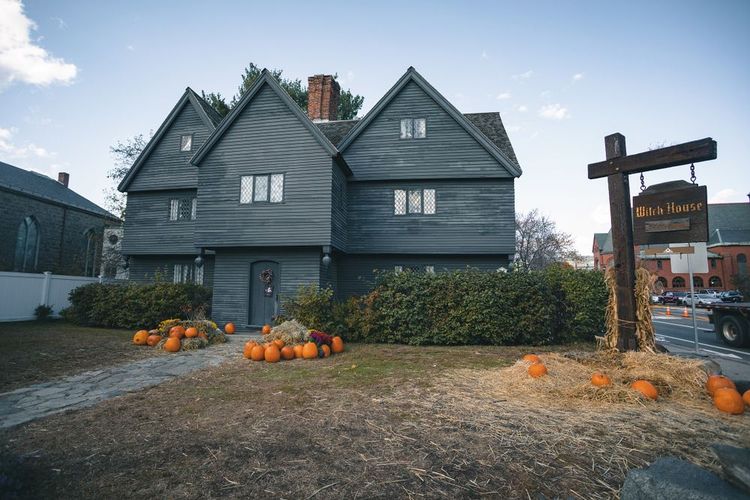 Salem, discovering witchcraft to thrill you on the outskirts of Boston