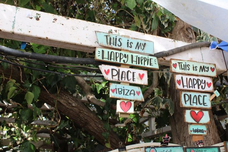 Typical wooden panels at Ibiza markets